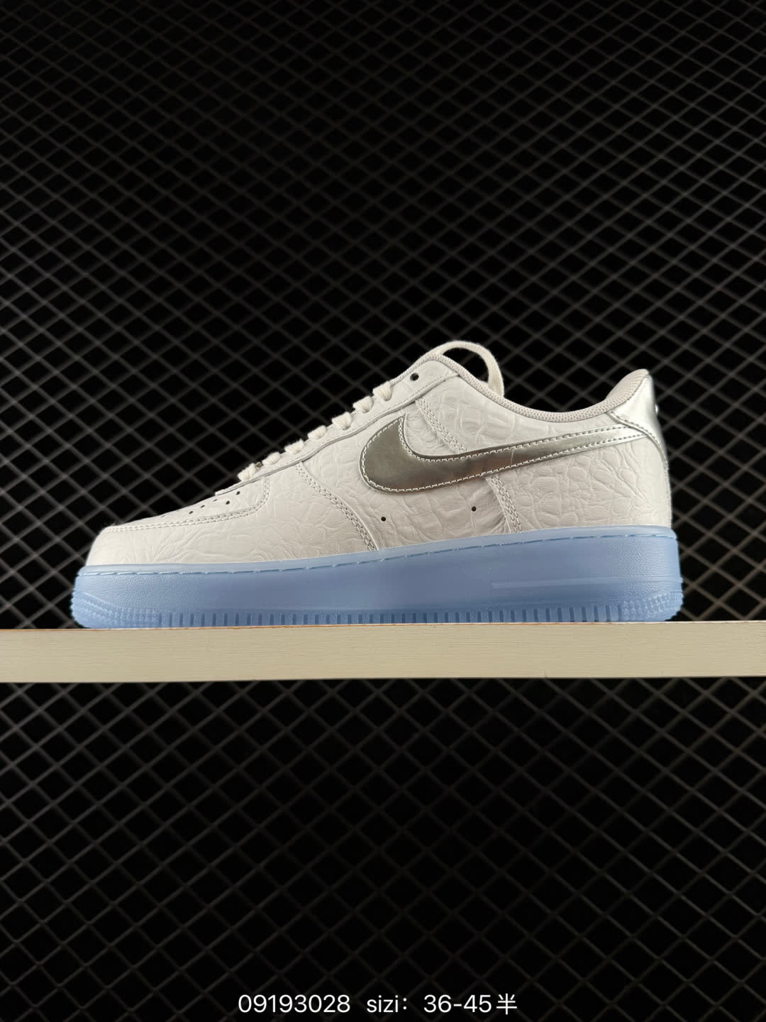 Nike AIR FORCE 1-IR1981-100